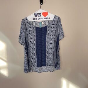 Francesca's Collections Blue Short Sleeve Boxy Blouse Size M